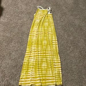 Distress is in perfect condition and it is cute